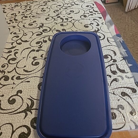 Tupperware  Cereal Dispenser - Picture 8 of 8